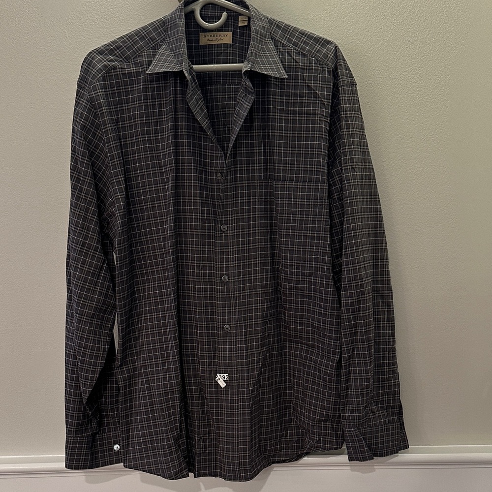 Burberry Men's XXL Black/Gray Checkered Button Down